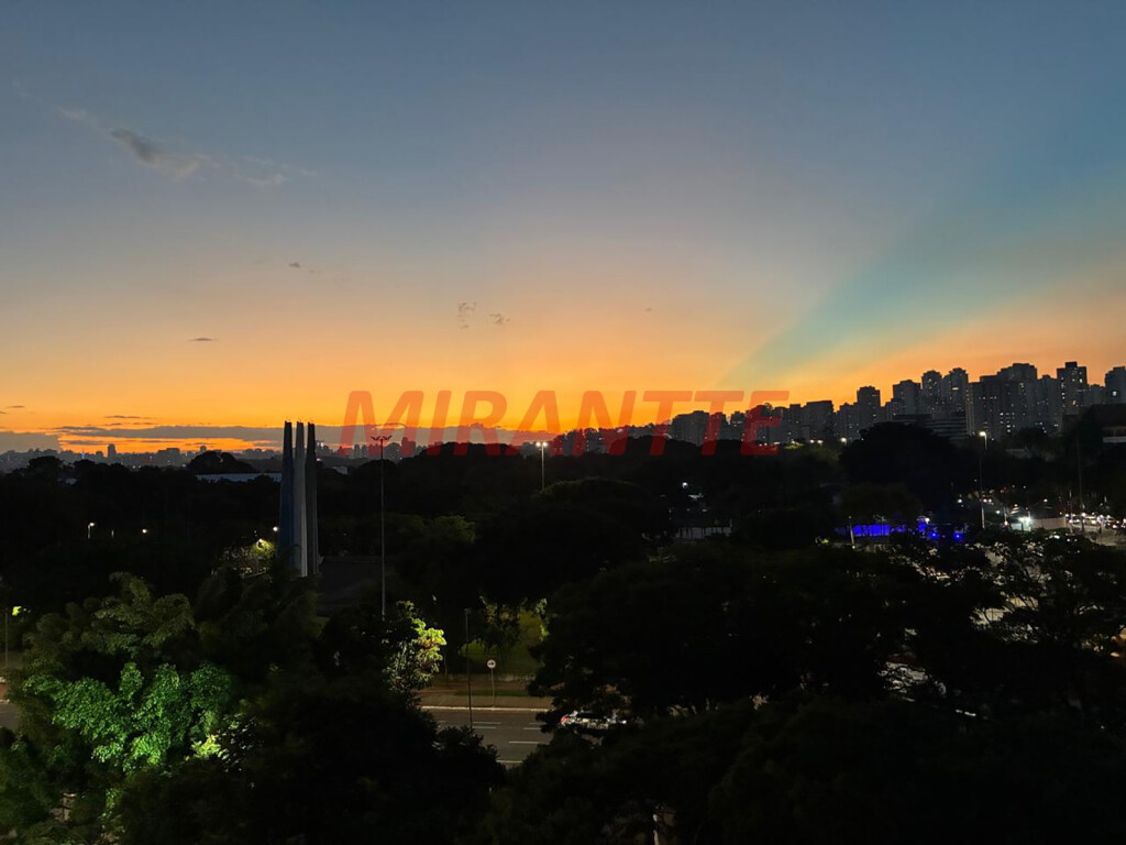 Apartamento de 120m² com 3 quartos em Santana