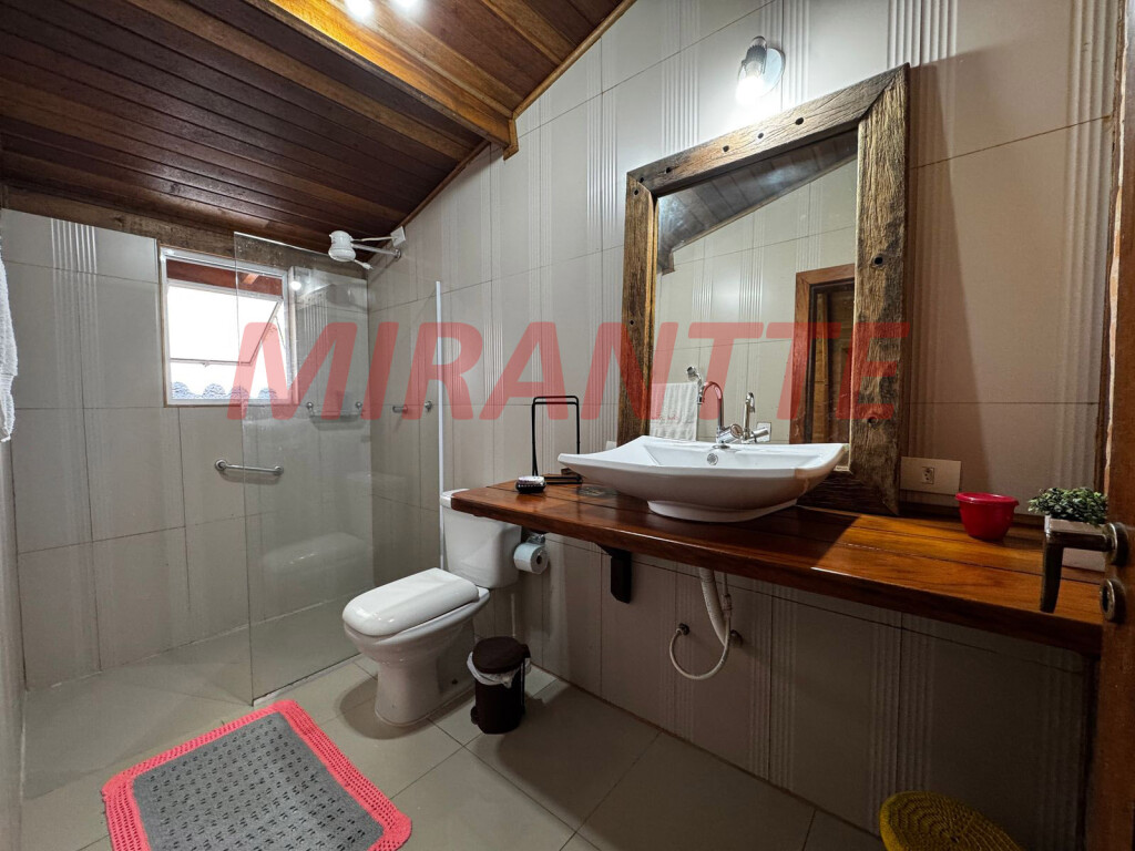 ChÁcara com 4 quartos em Serra da Cantareira