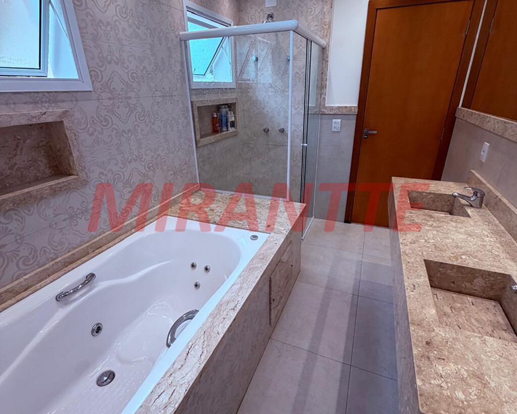Sobrado de 323m² com 3 quartos em Vila Albertina