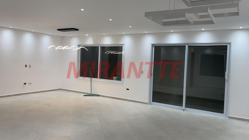 Sobrado de 323m² com 3 quartos em Vila Albertina