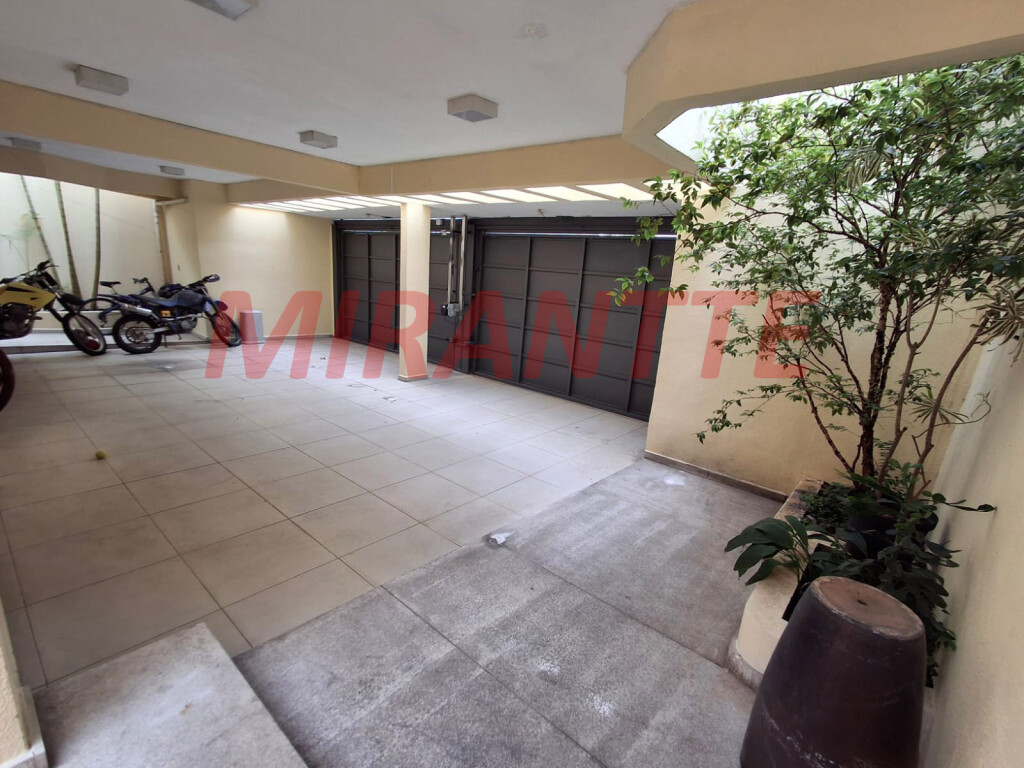 Sobrado de 418m² com 4 quartos em Jardim São Bento