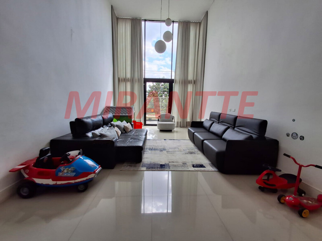 Sobrado de 418m² com 4 quartos em Jardim São Bento