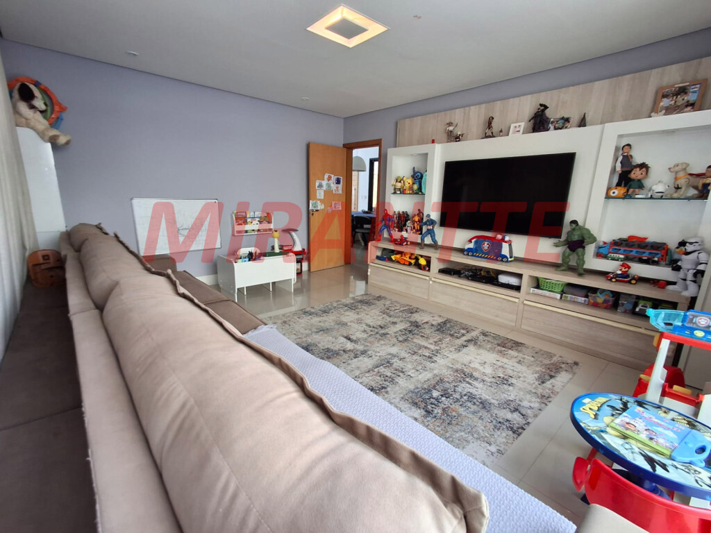Sobrado de 418m² com 4 quartos em Jardim São Bento
