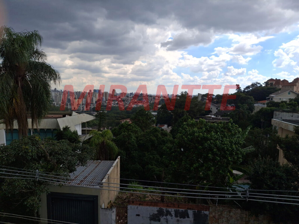 Sobrado de 418m² com 4 quartos em Jardim São Bento