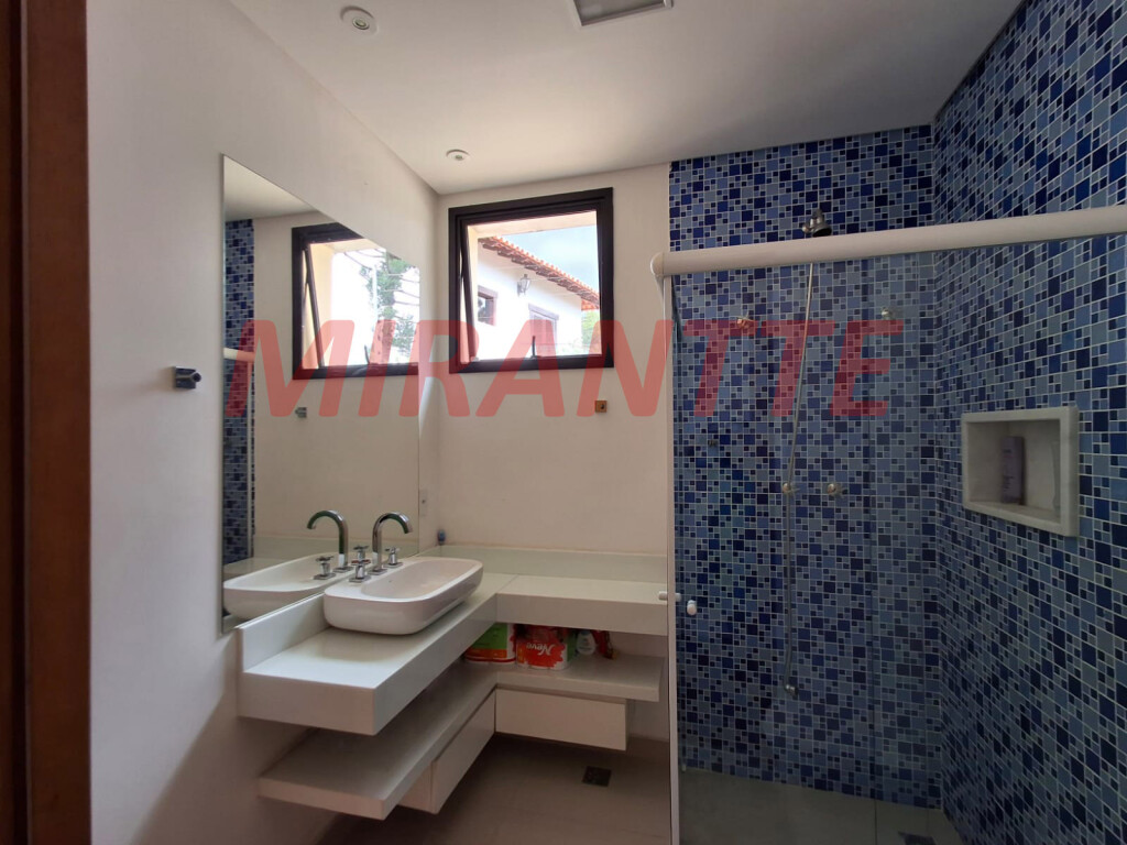 Sobrado de 418m² com 4 quartos em Jardim São Bento
