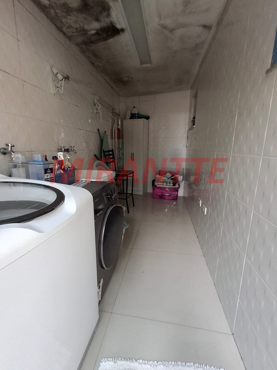 Sobrado de 418m² com 4 quartos em Jardim São Bento