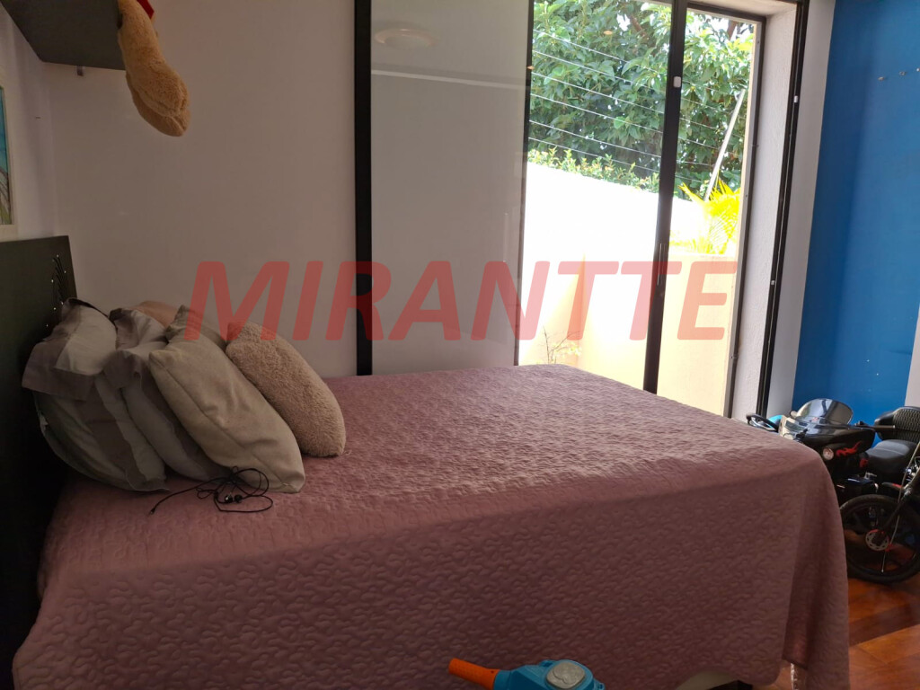Sobrado de 418m² com 4 quartos em Jardim São Bento