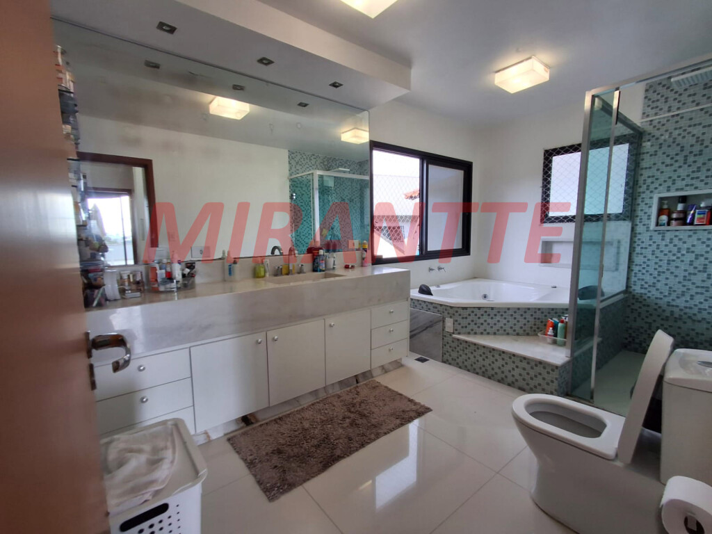 Sobrado de 418m² com 4 quartos em Jardim São Bento