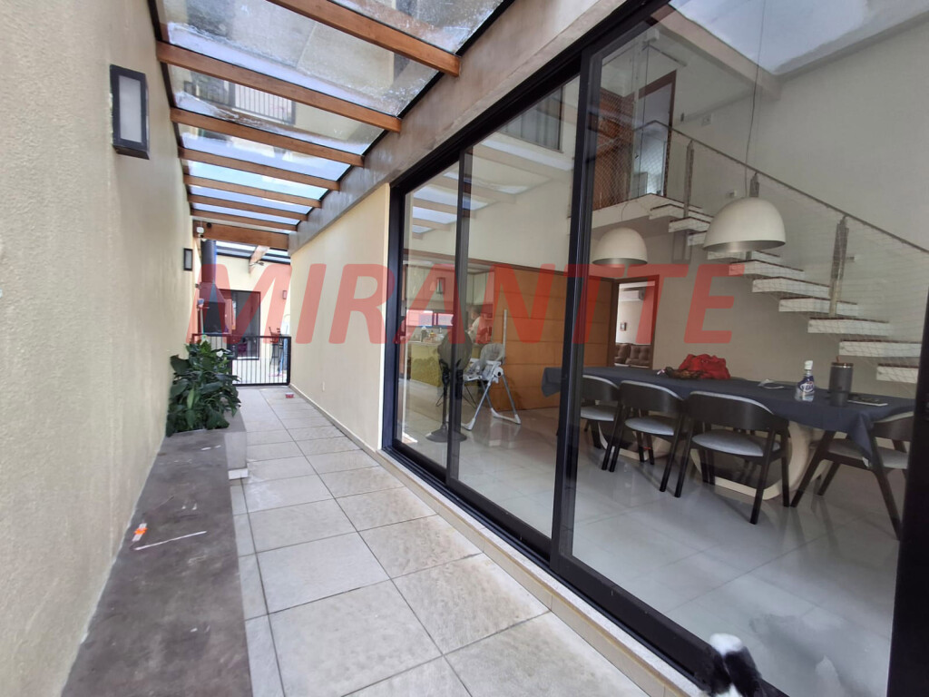 Sobrado de 418m² com 4 quartos em Jardim São Bento