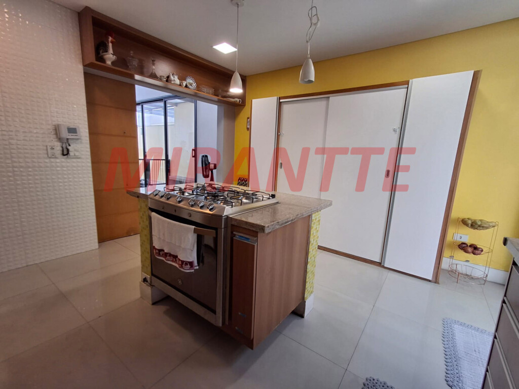 Sobrado de 418m² com 4 quartos em Jardim São Bento