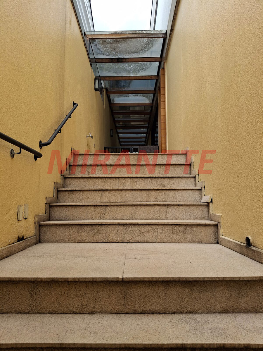 Sobrado de 418m² com 4 quartos em Jardim São Bento