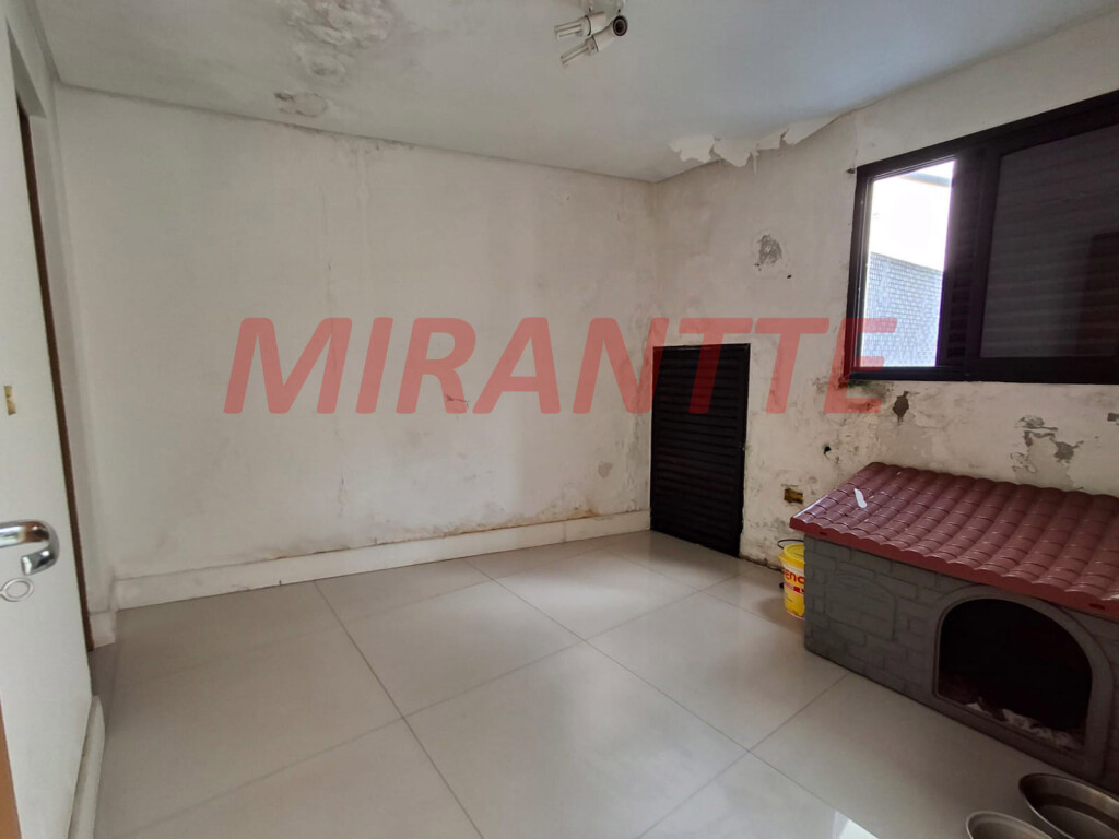 Sobrado de 418m² com 4 quartos em Jardim São Bento