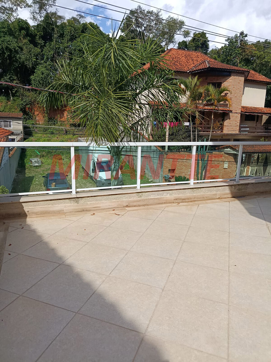 Sobrado de 2021m² em Serra Da Cantareira