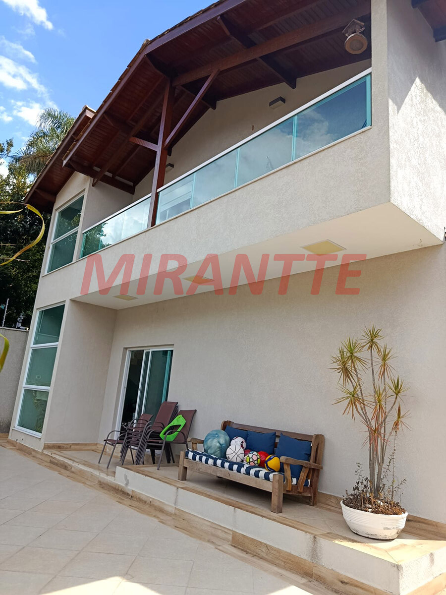 Sobrado de 2021m² em Serra Da Cantareira