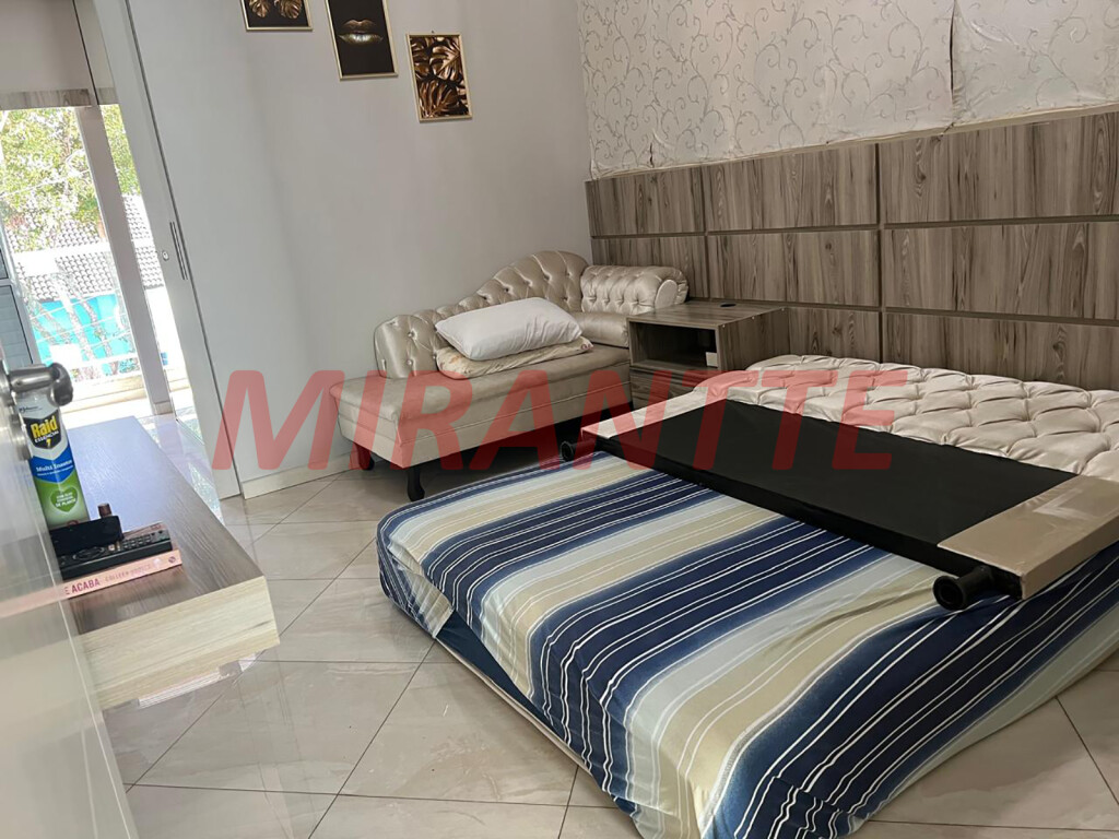Sobrado de 220m² com 3 quartos em Tremembe