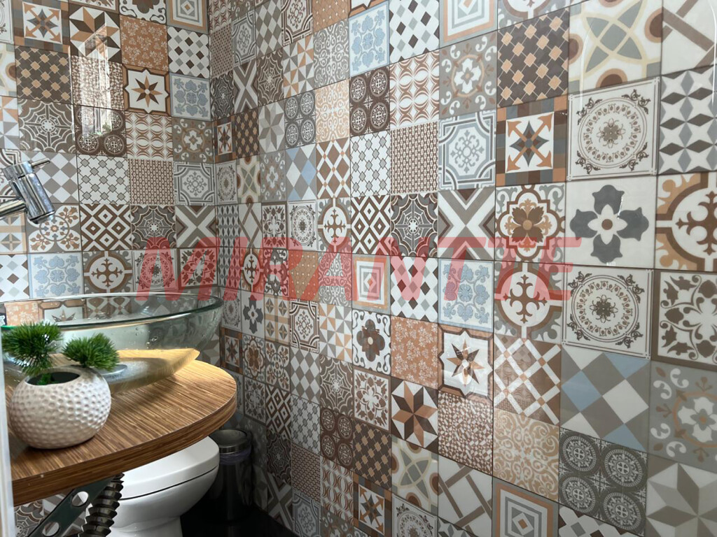 Sobrado de 220m² com 3 quartos em Tremembe