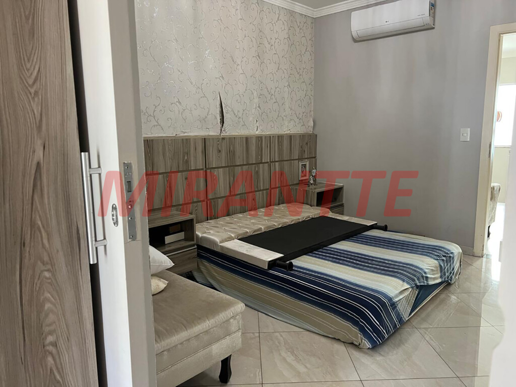 Sobrado de 220m² com 3 quartos em Tremembe