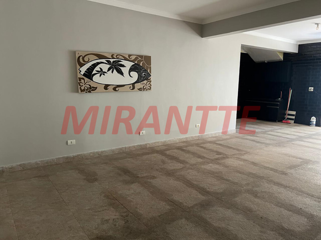 Sobrado de 220m² com 3 quartos em Tremembe