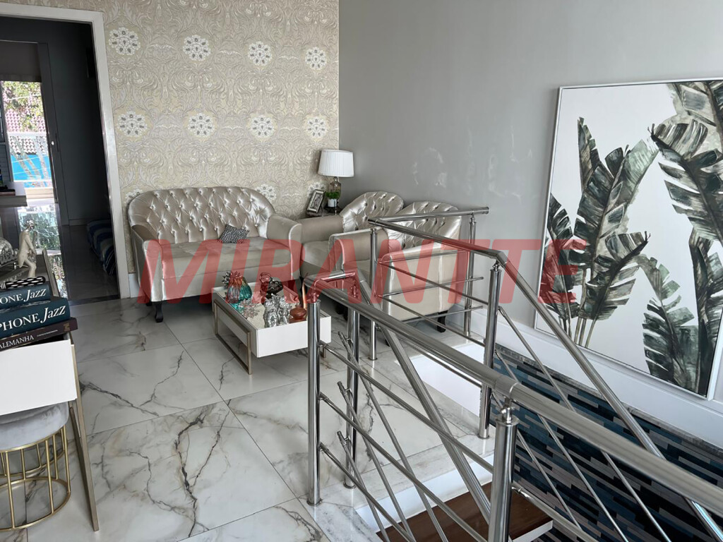 Sobrado de 220m² com 3 quartos em Tremembe