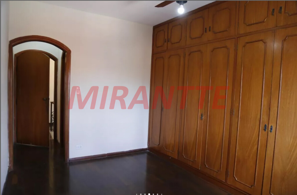 Sobrado de 161m² com 3 quartos em Jardim Felicidade