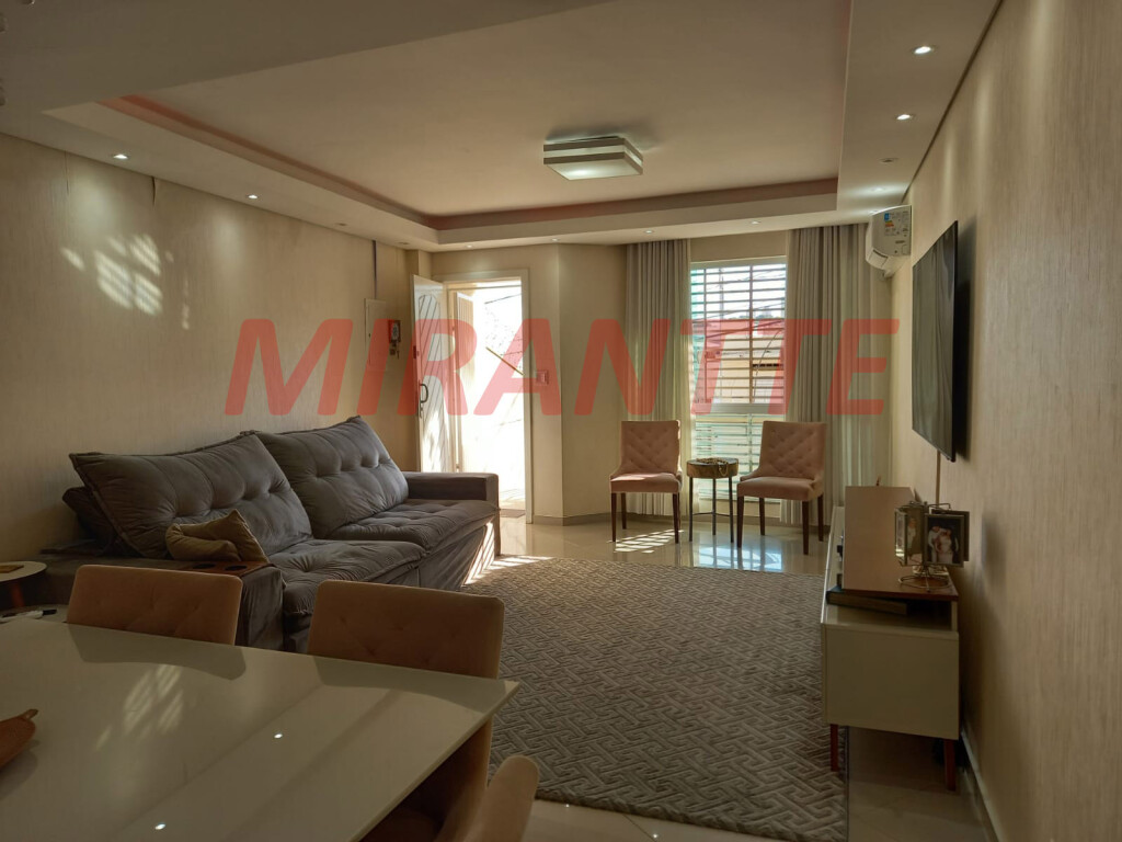 Sobrado de 2010m² com 3 quartos em Vila Constança