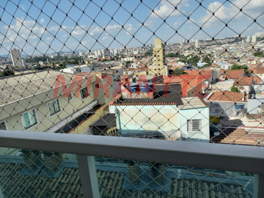 Sobrado de 2010m² com 3 quartos em Vila Constança