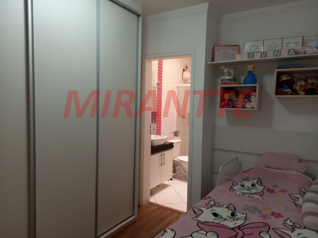 Sobrado de 2010m² com 3 quartos em Vila Constança