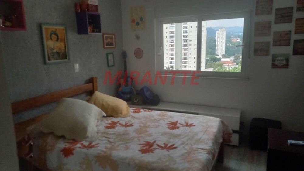 Cond. fechado de 637m² com 3 quartos em Jardim Floresta