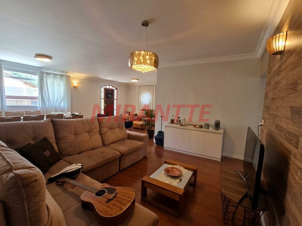 Sobrado de 233m² com 3 quartos em Lauzane Paulista
