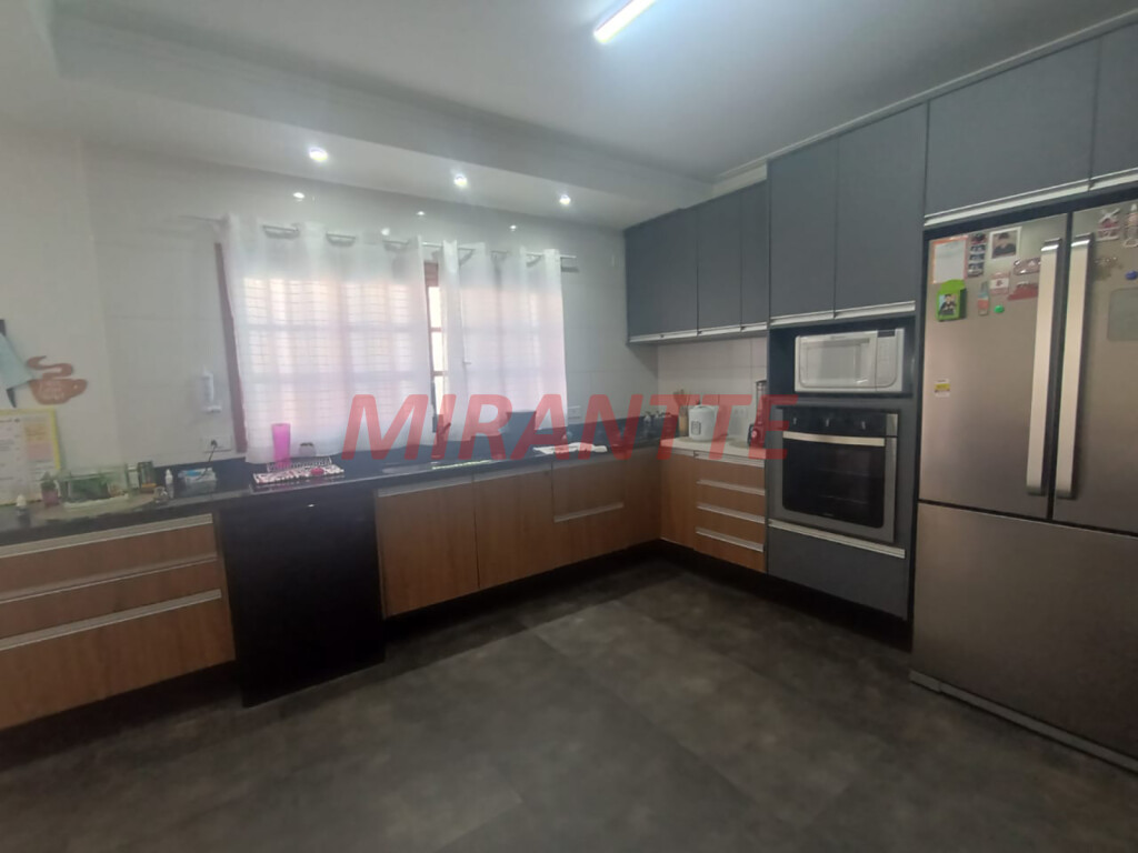 Sobrado de 233m² com 3 quartos em Lauzane Paulista
