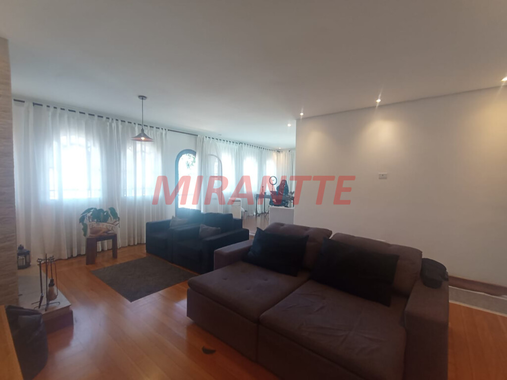 Sobrado de 233m² com 3 quartos em Lauzane Paulista