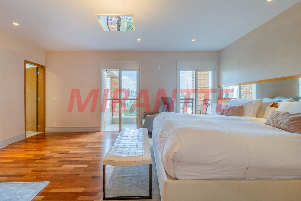 Apartamento de 278m² com 4 quartos em Perdizes