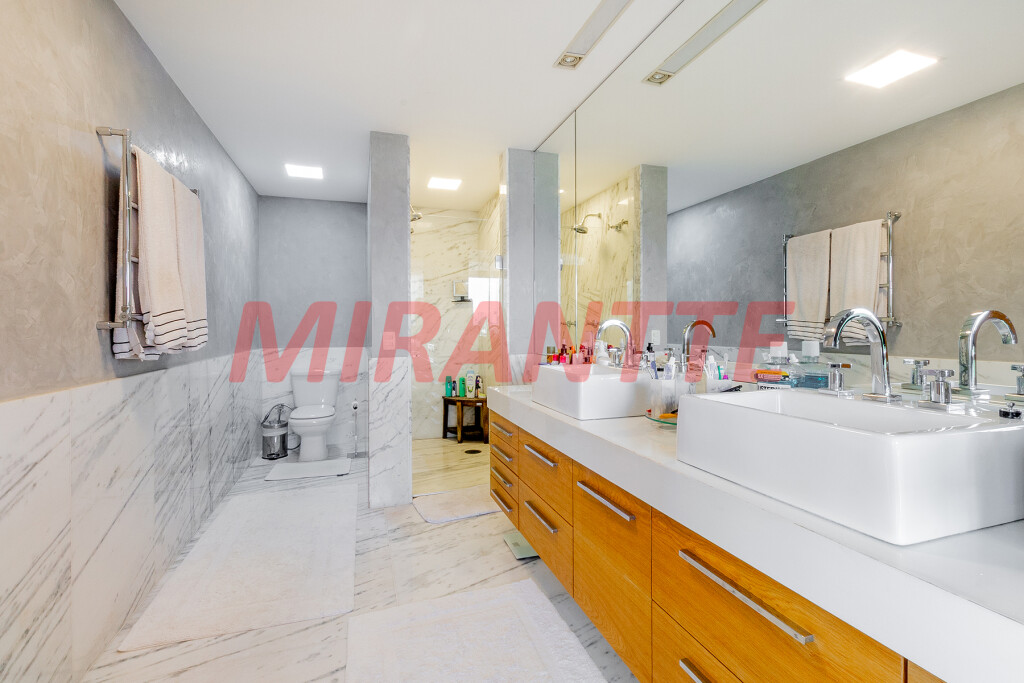 Apartamento de 278m² com 4 quartos em Perdizes