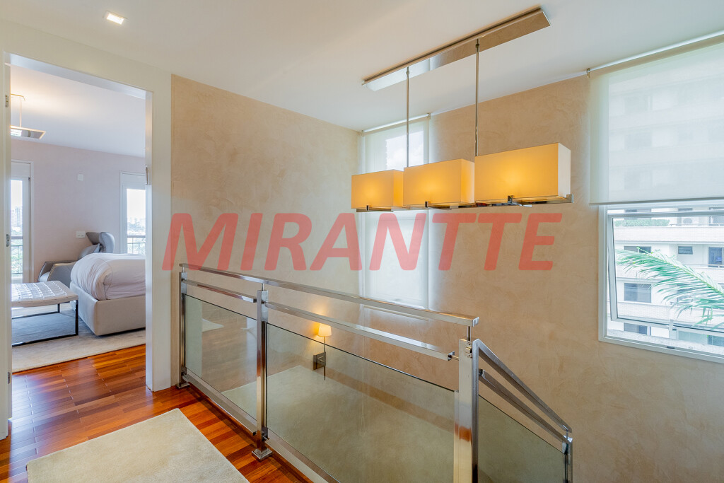 Apartamento de 278m² com 4 quartos em Perdizes