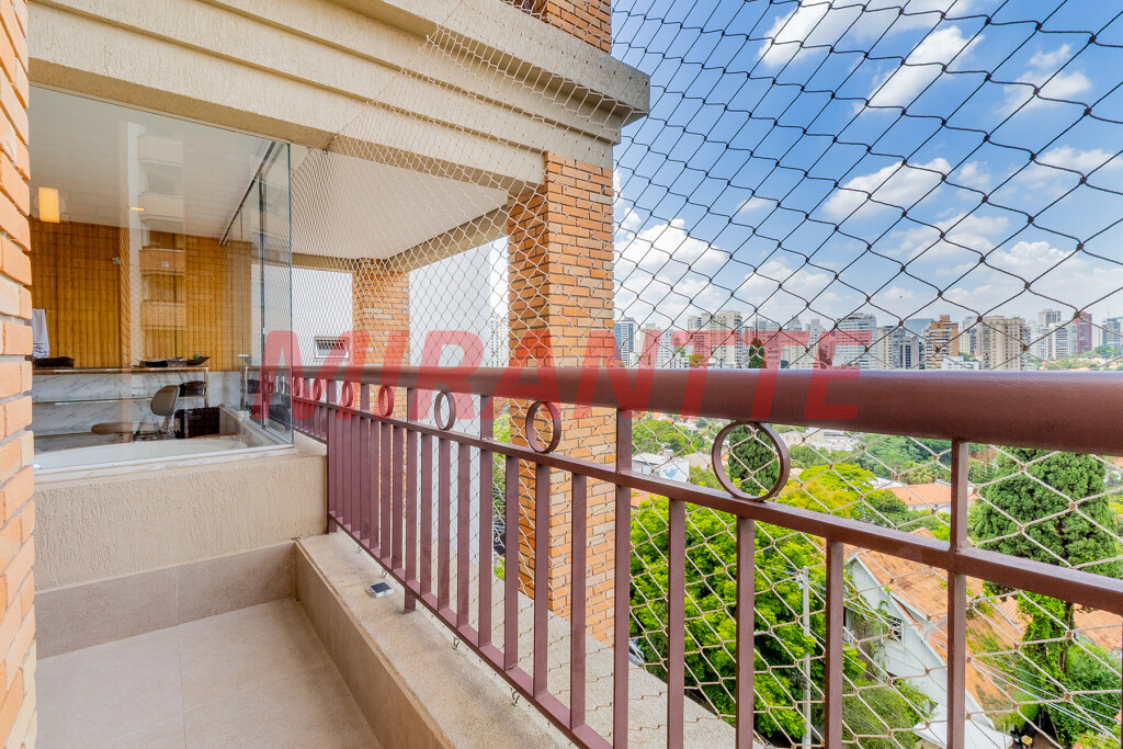 Apartamento de 278m² com 4 quartos em Perdizes