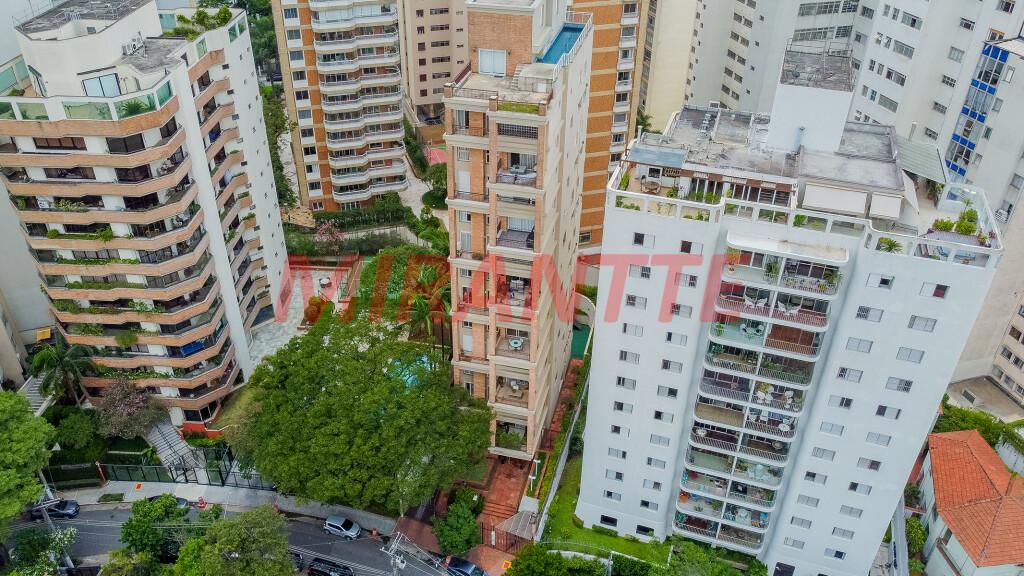 Apartamento de 278m² com 4 quartos em Perdizes