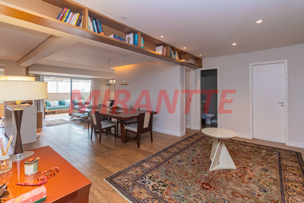 Apartamento de 150m² com 2 quartos em Pinheiros
