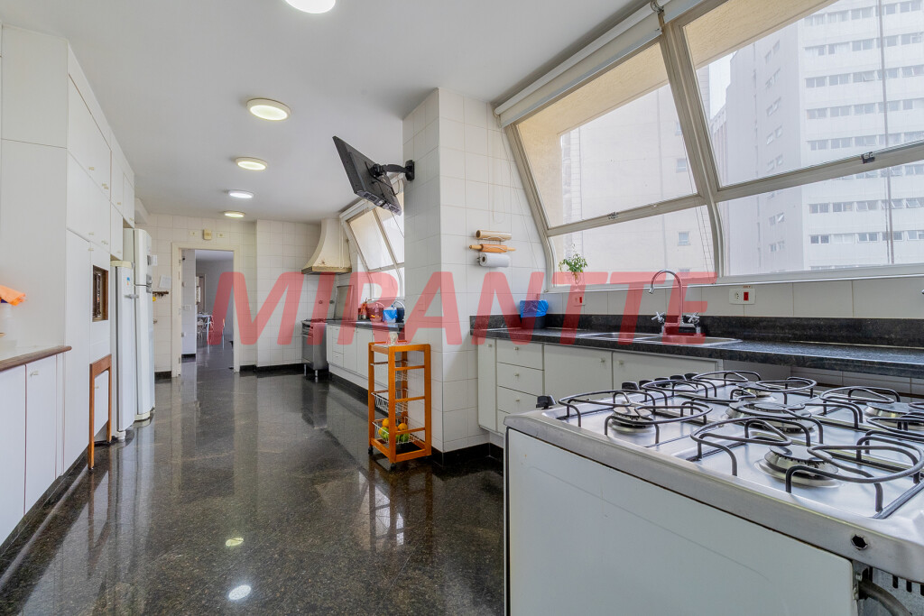 Apartamento de 609m² com 4 quartos em Jardim America