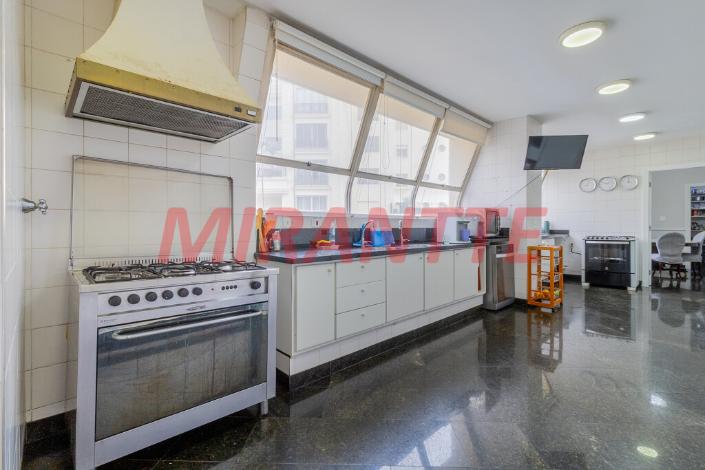 Apartamento de 609m² com 4 quartos em Jardim America
