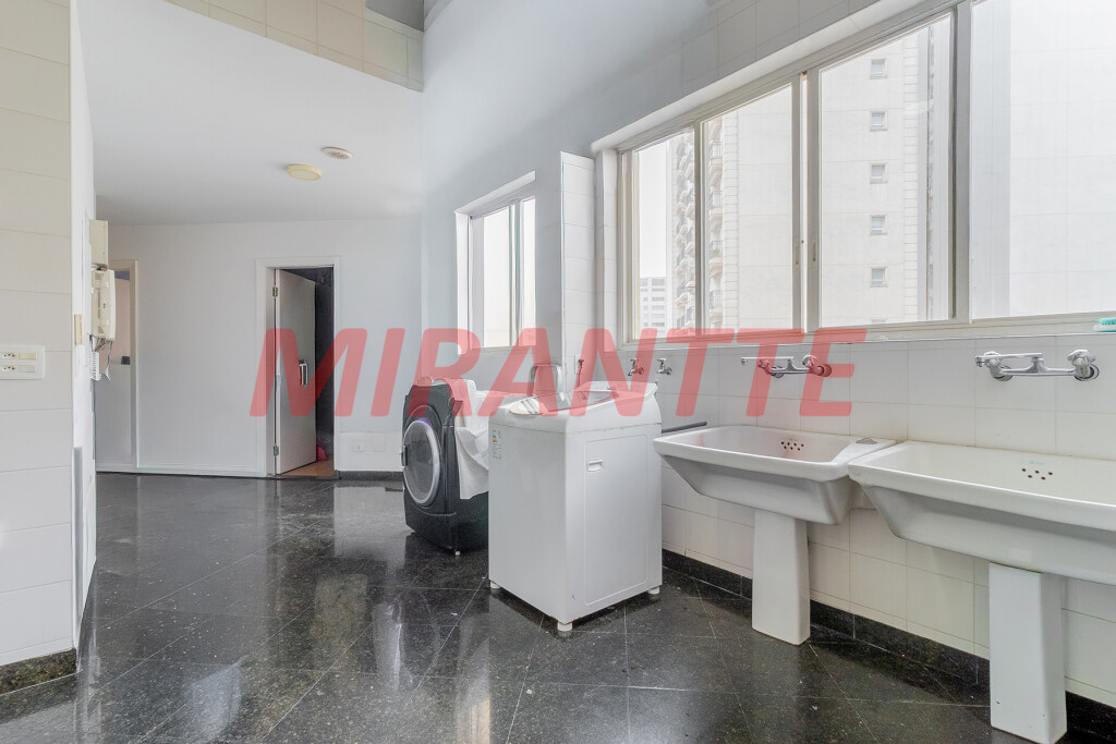 Apartamento de 609m² com 4 quartos em Jardim America