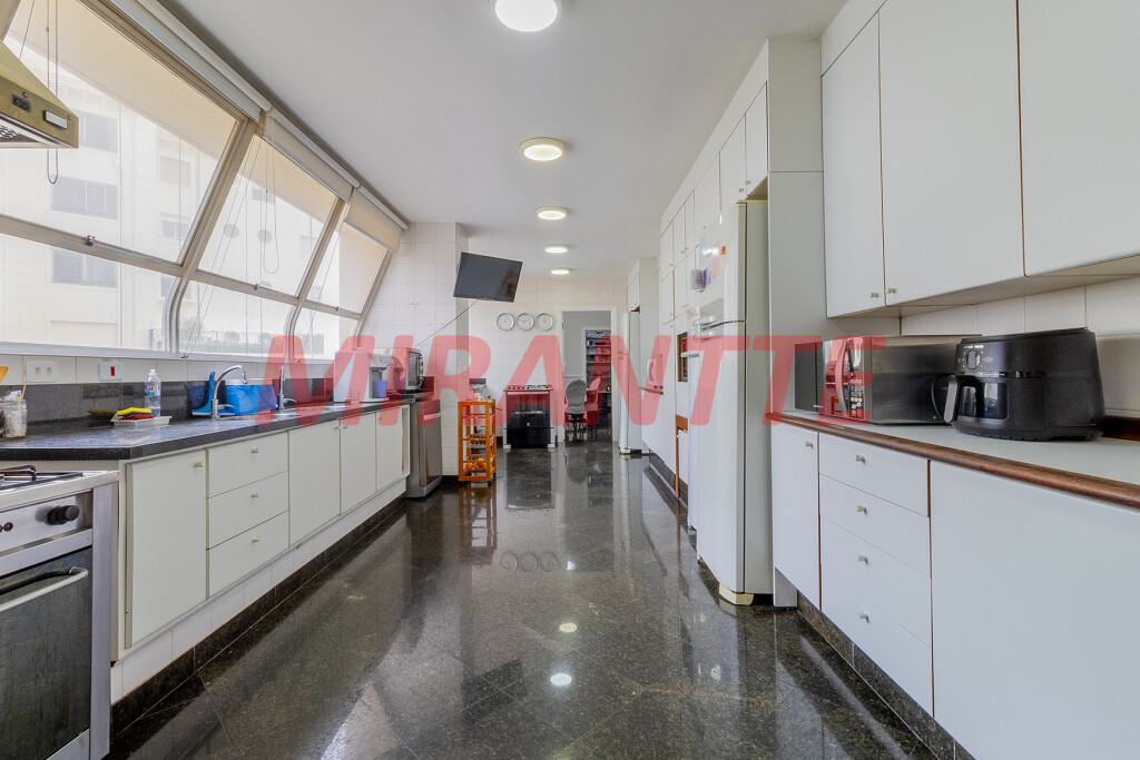 Apartamento de 609m² com 4 quartos em Jardim America