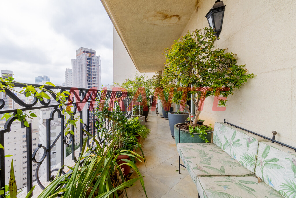 Apartamento de 609m² com 4 quartos em Jardim America