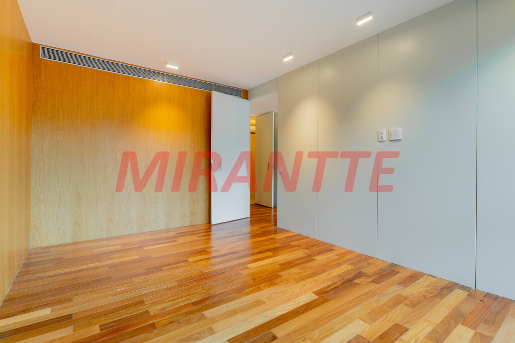 Apartamento de 500m² com 4 quartos em Higienópolis