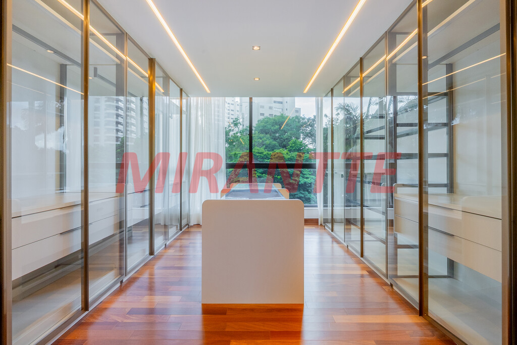 Apartamento de 500m² com 4 quartos em Higienópolis