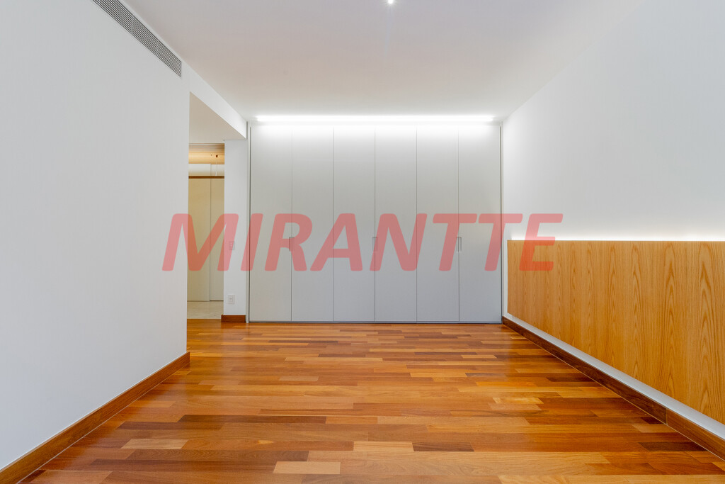 Apartamento de 500m² com 4 quartos em Higienópolis