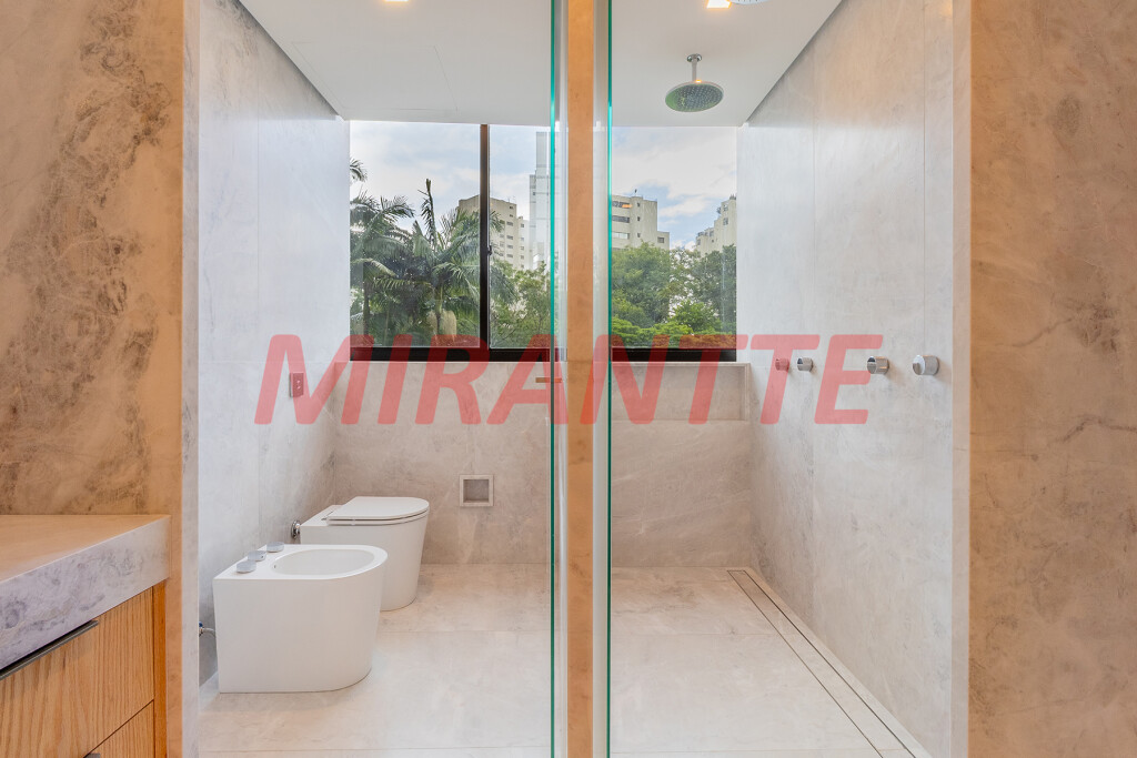 Apartamento de 500m² com 4 quartos em Higienópolis