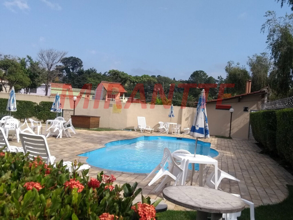 Apartamento de 60m² com 2 quartos em Jaçana