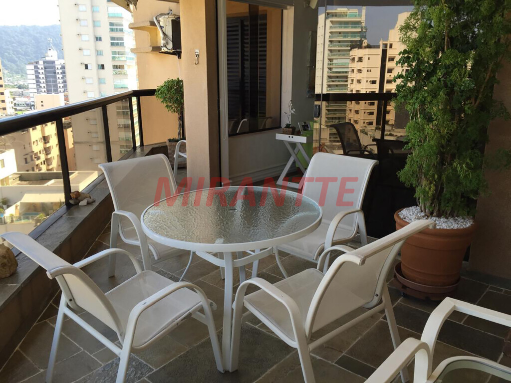 Apartamento de 175m² com 3 quartos em Balneário Guarujá