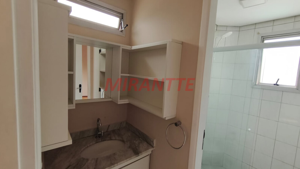 Apartamento de 62m² com 2 quartos em Santa Teresinha