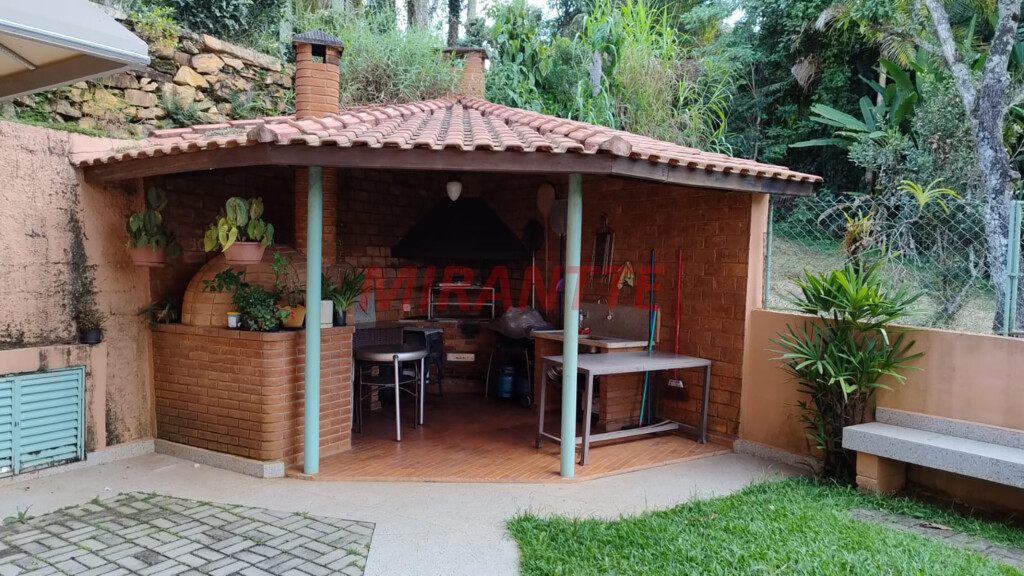Sobrado de 512m² com 5 quartos em Campos de Mairiporã Gleba I
